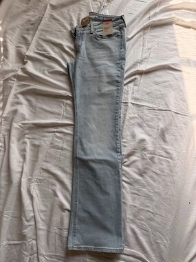 Levi’s SuperLow Bootcut Jeans size 31